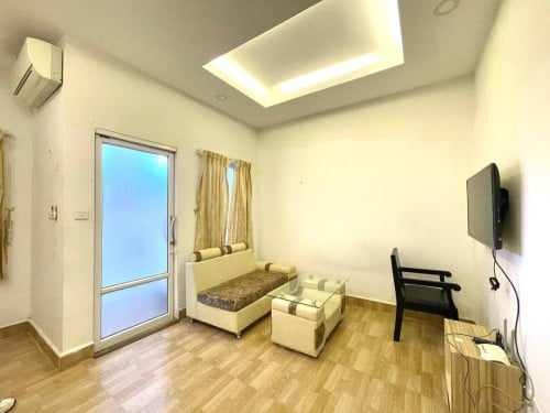 Studio room for rent near the Russian Market