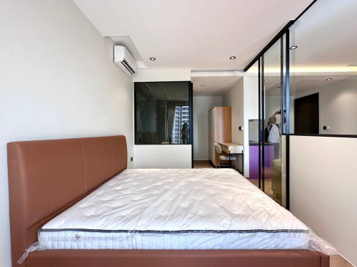 Time Square 5: 12th floor 1 Bedroom for rent