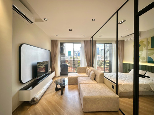 Time Square 5: Nice Decoration 1 Bedroom for rent