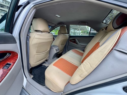 Toyota Camry hybrid ឆ្នាំ 2007 ពណ៌​ទឹក​ប្រាក់