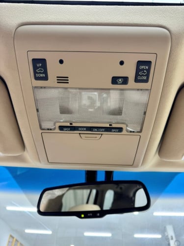 Toyota Land cruisers VIP V8