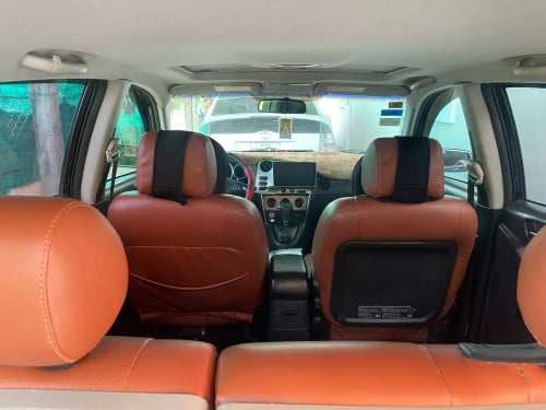Toyota Matrix 03 ABS បើកដំបូល ឡានស្អាត ទឹកថ្នាំស្អាត