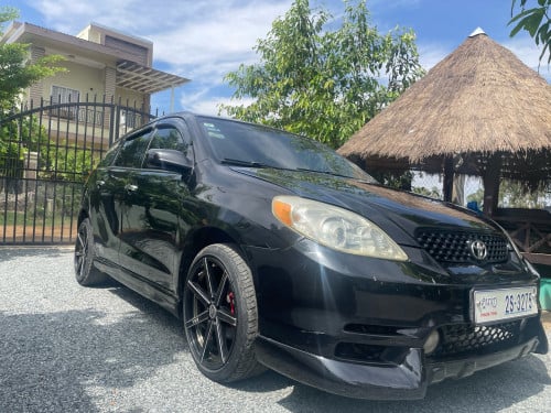 Toyota Matrix 03 ABS បើកដំបូល ឡានស្អាត ទឹកថ្នាំស្អាត