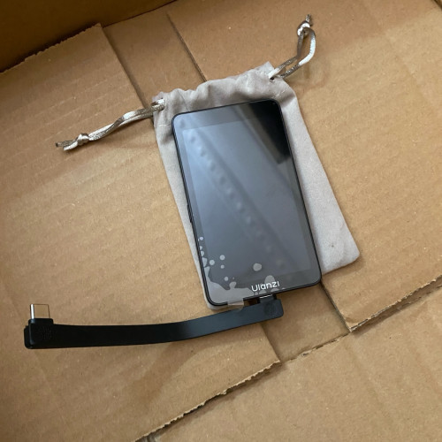 Ulanzi VM1 monitor សំរាប់ថតមើលខ្លួនឯងបានច្បាស់