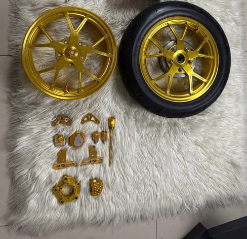 Vespa ទិញយាន់ freee គ្រឿងនិងទាំងអស់
