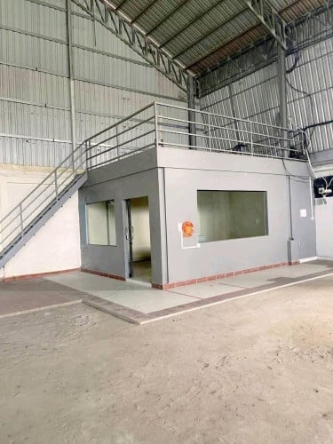 Warehouse850m2 at Sensok for rent