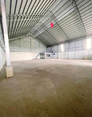 Warehouse850m2 at Sensok for rent