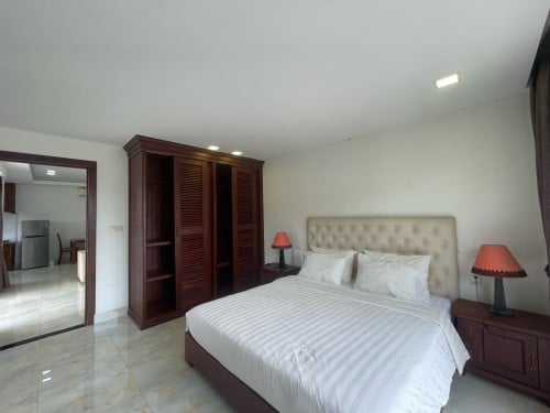 Western Style One Bedroom Apartment with Swimming pool for Rent-Svay Dangkum