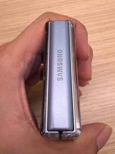 Z flip 6