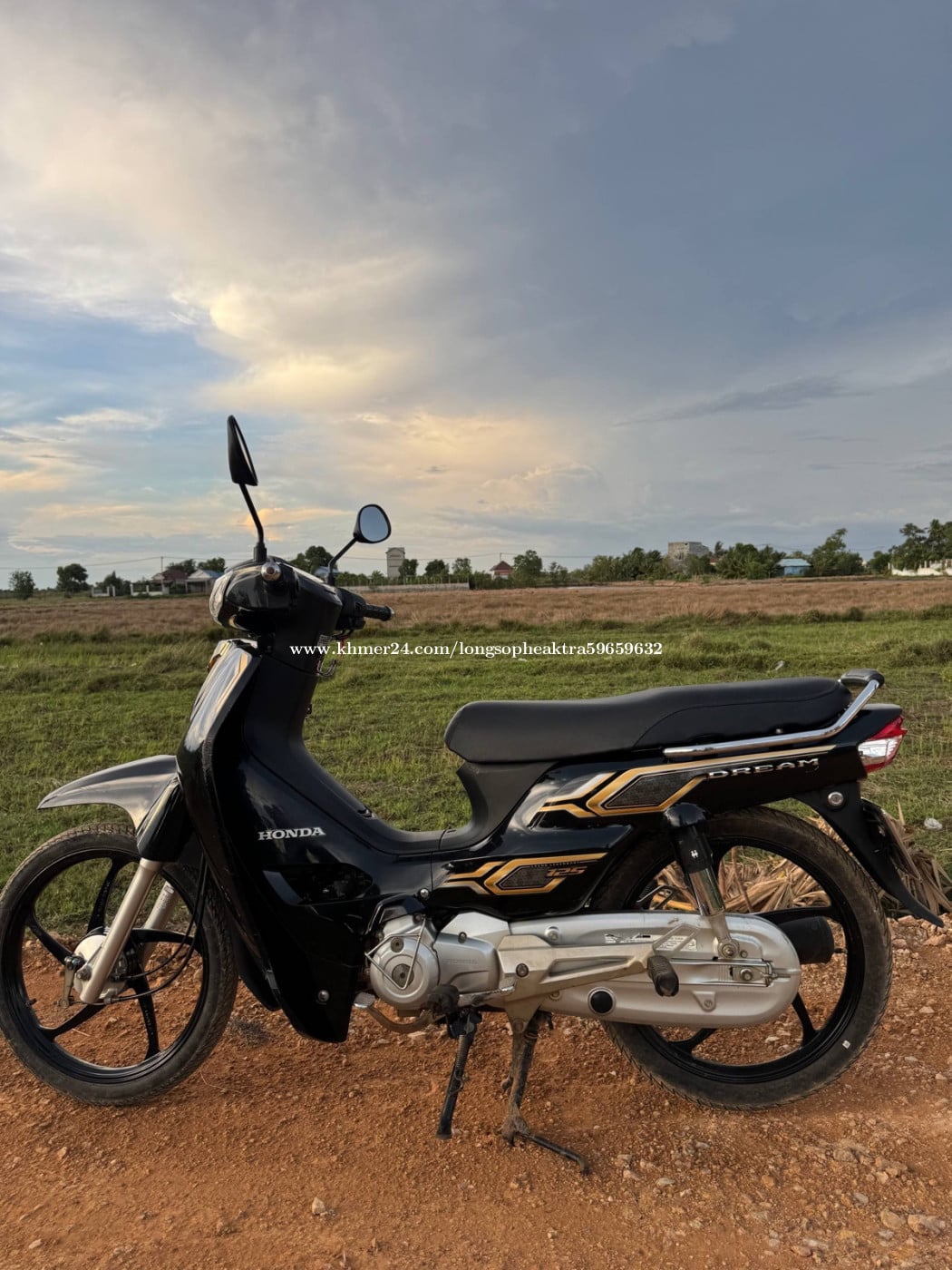 Honda dream 024 មួយទឹកក្រដាស់ពន្ធ ម៉ាសុីនតាន់ តម្លៃ1420$ 0962984916