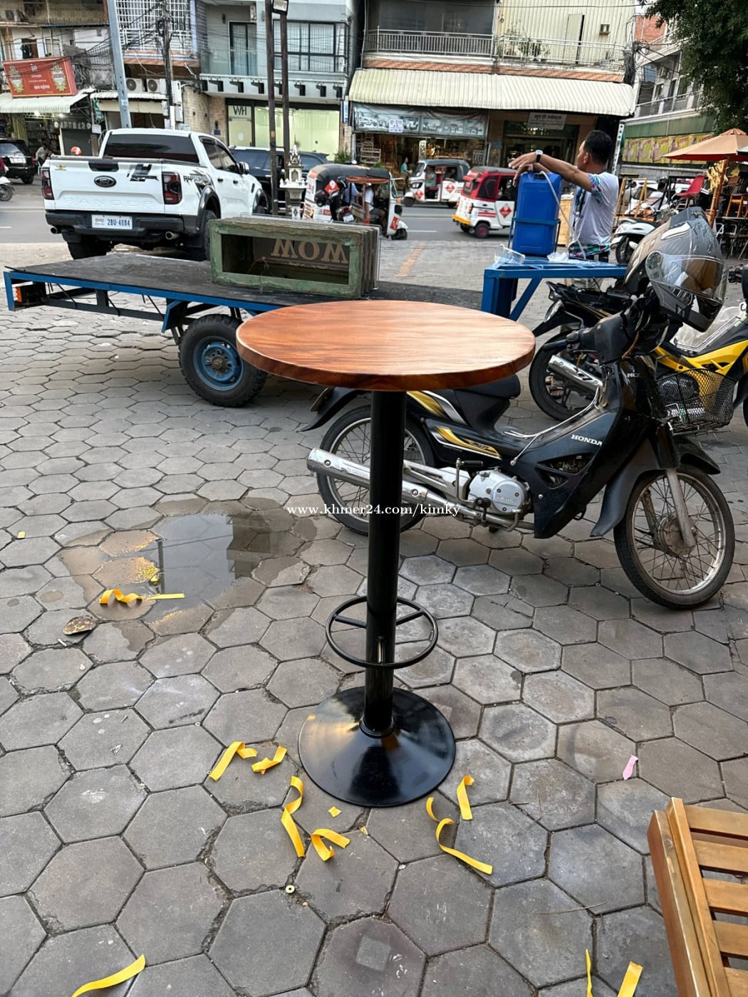 Outdoor table