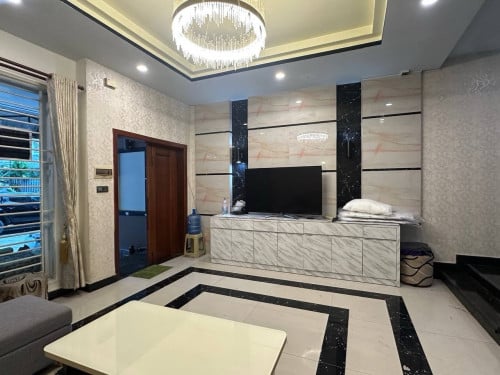 ផ្ទះសម្រាប់ជួលនៅទឹកថ្លា