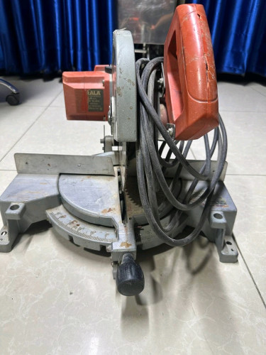 កាត់ឈើ