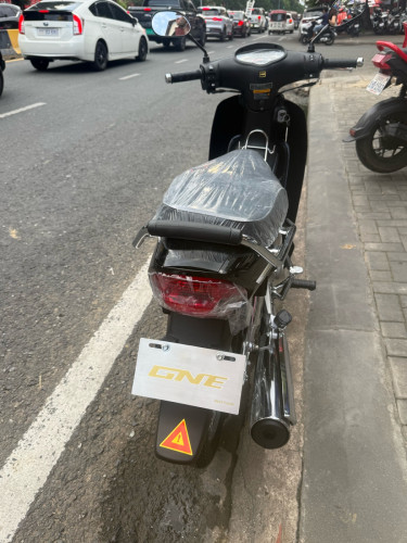 ម៉ូតូថ្មីកេះ មិនទាន់មានស្លាកលេខ