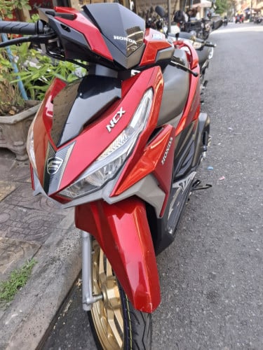 ម៉ួតួលក់