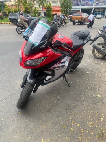 ម៉ូតូលក់