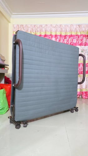 គ្រែបត់