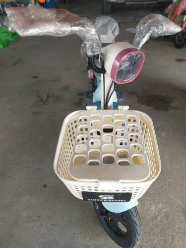 កង់អាគុយថ្មី