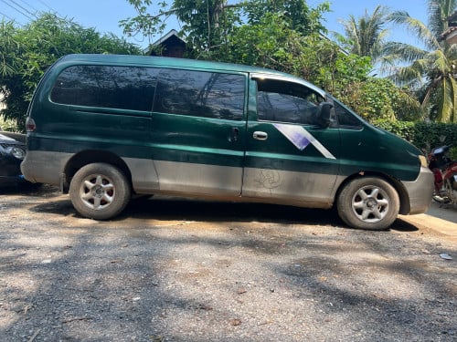 ឡានលក់បងៗ