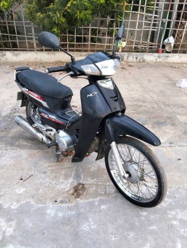 សង់​05ឡើង08 មានព្ធកាតគ្រី​
