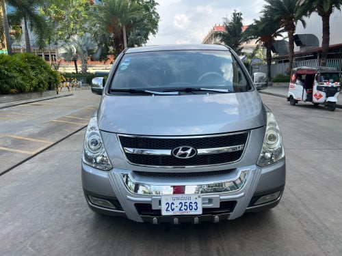 លក់ឡានស្តារិ. ឆ្នាំ 08. ទាំង. 3 គ្រឿង.  តំឡៃក្រោម. 1មុឺន សិទ្ធឡាស្អាត់ៗ.