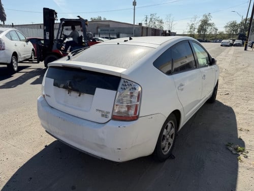 ឡានសាង:11900$ Prius08 full ស ក្នុងលឿងពូកស្បែកស៊ីន ឡានប្រើនៅរដ្ធកាលី