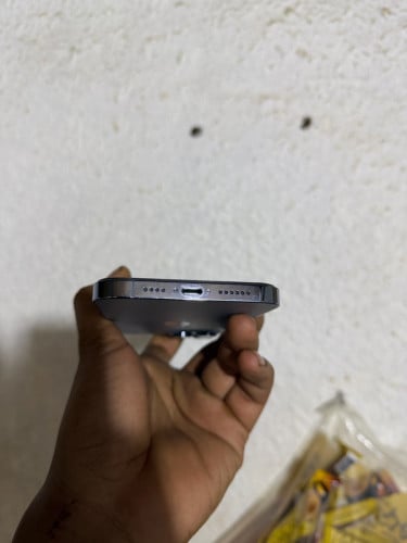 លក់ 13 pro max មានស្កេន
