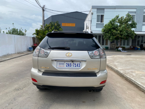 លក់​តម្លៃ​ 18900$ រុំលស់​ 25ខេត្ត​ក្រុង​ ឆ្នាំ​04 បុង​1 ម្ចាស់​ដើម​