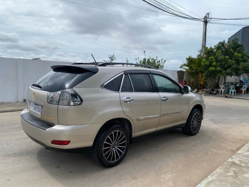 លក់​តម្លៃ​ 18900$ រុំលស់​ 25ខេត្ត​ក្រុង​ ឆ្នាំ​04 បុង​1 ម្ចាស់​ដើម​