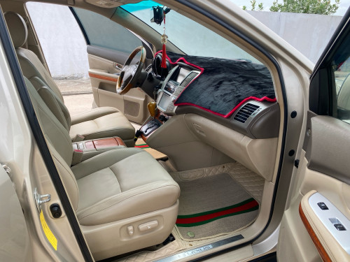 លក់​តម្លៃ​ 18900$ រុំលស់​ 25ខេត្ត​ក្រុង​ ឆ្នាំ​04 បុង​1 ម្ចាស់​ដើម​