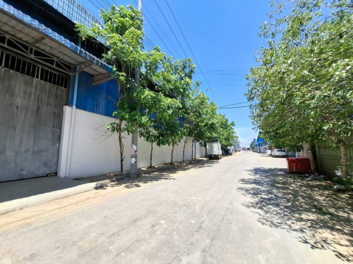 ឃ្លាំងសម្រាប់ជួលនៅ  ផ្លូវជាតិលេខ 2 ម្ដុំគួរស្រូវ / Warehouse for National Road No. 2 Phnom Penh