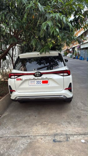 ឡានលក់ 28500$ Toyota Veloz 2025