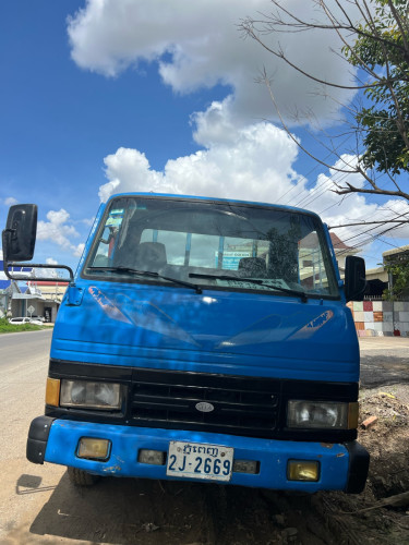 ឡានលក់បង3880$