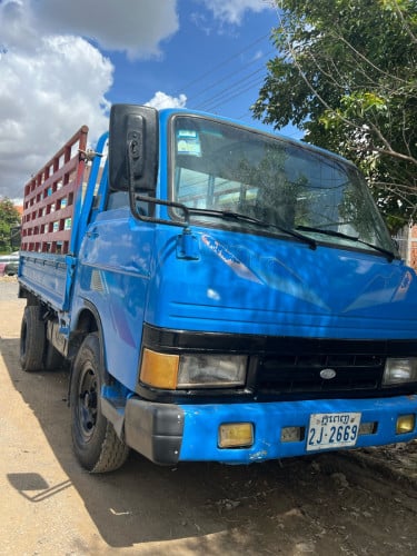ឡានលក់បង3880$