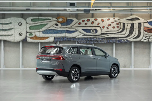 Hyundai Custin- 2025
