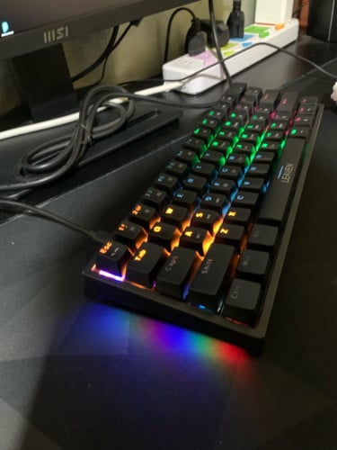 មួយឈុតលក់400$