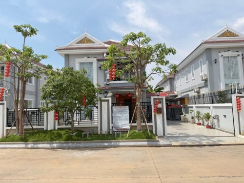 វីឡាទោល ក្នុងបុរីវិមានភ្នំពេញ ព្រែកអញ្ចាញ ផ្លូវជាតិលេខ 6 រាជធានីភ្នំពេញ