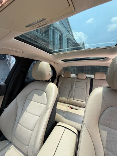 លក់ដូរសេរី C300