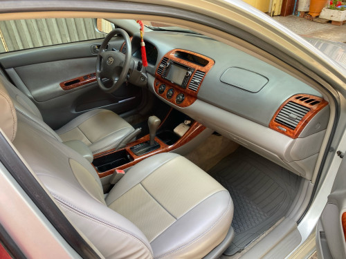 ឡានលក់ Camry 02 LE ABS ចុច ឡានស្អាត