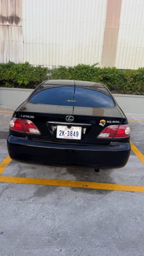 ឡានលក់ES300/2002