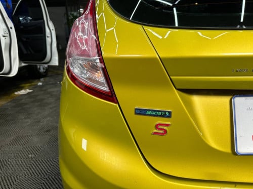 ថ្មីណាស់ Ford Fiesta 015 Full ហ្សុីនមួយជុំ