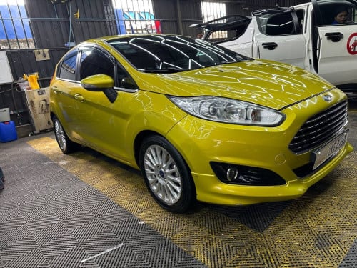 ថ្មីណាស់ Ford Fiesta 015 Full ហ្សុីនមួយជុំ