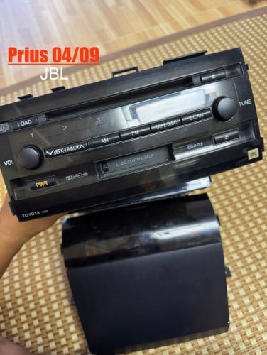 ម៉ាញ៉េហ្សុីនJBL 04/09