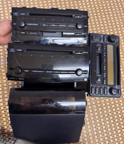 ម៉ាញ៉េហ្សុីនJBL 04/09