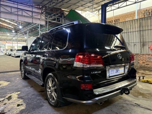 មេឡាន Lexus LX570 2014 Spec  អារ៉ាប់ ផ្លាក 2AF-XXXXម្ចាស់ដើម ទើបកាត់បាន ក្នុងលឿង ឡាន 7ម៉ឺនគីឡូ