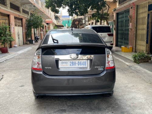 ឡានលក់ Prius 06 Full option