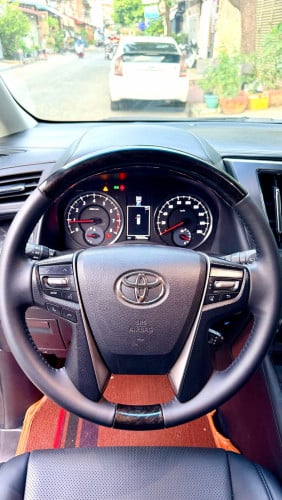 ឡាននៅថ្មីខ្លាំង Toyota Alphard​  2015 ពណ៌ខ្មៅ🖤​​V4 2.5L