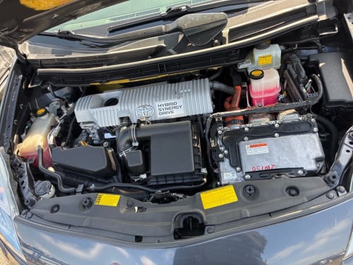 ✅ ព្រូស 2012 Plug-in hybrid option 5 បើកទូរថ្ងៃ12/06/2026