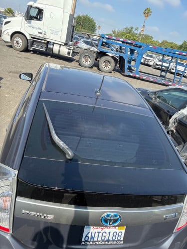 ✅ ព្រូស 2012 Plug-in hybrid option 5 បើកទូរថ្ងៃ12/06/2026