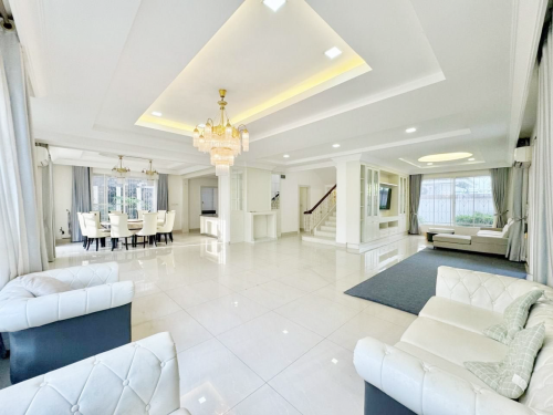 🏡Villa Queen for Rent